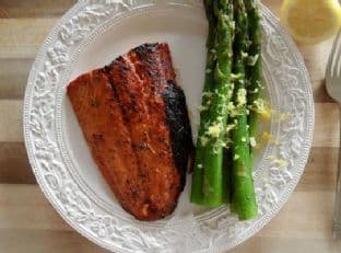 Balsamic & Honey Glazed Salmon with Lemony Asparagus