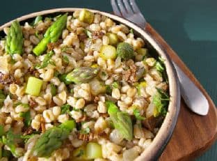 Farro With Mushrooms and Asparagus